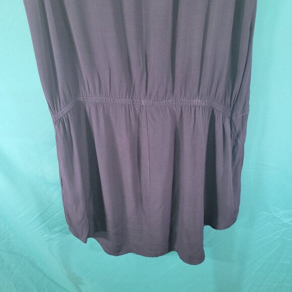 Olive & Oak Navy Sleeveless V-Neck Dress With Tassel Detail - Picture 8 of 8